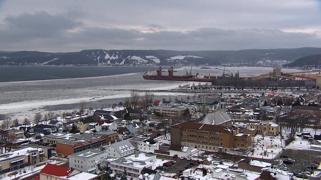 Image de l'arrondissement La Baie en hiver. Vue sur Grande-Baie.