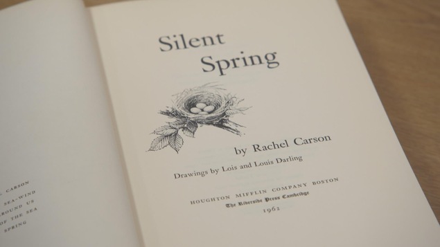 Livre de Rachel Carson, "Le printemps silencieux".
