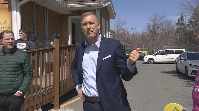 Le candidat à la chefferie du Parti conservateur Maxime Bernier appuie les propos de Donald Trump sur la gestion de l'offre. Le candidat à la chefferie du Parti conservateur Maxime Bernier appuie les propos de Donald Trump sur la gestion de l'offre.
