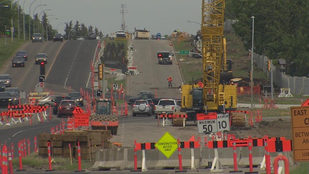 Des panneaux de construction à Edmonton