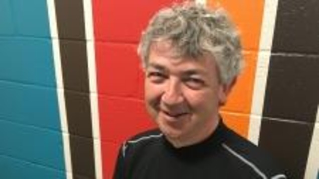 Le professeur Luc Bussières