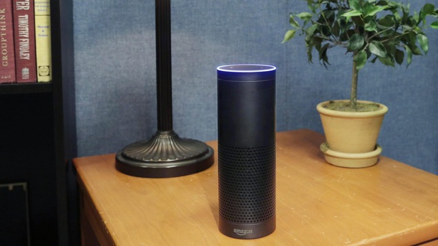 L’enceinte Echo d’Amazon, qui abrite l’assistant à commande vocale « Alexa »