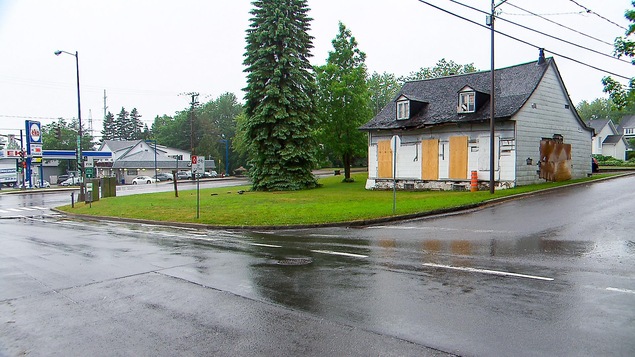 Cette maison patrimoniale de la rue De Grandmaison à Québec sera bientôt démolie Cette maison patrimoniale de la rue De Grandmaison à Québec sera bientôt démolie