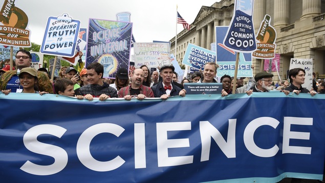 La marche pour la science a d'abord été lancée à Washington. Le vulgarisateur américain Bill Nye a ouvert la marche le 22 avril 2017.