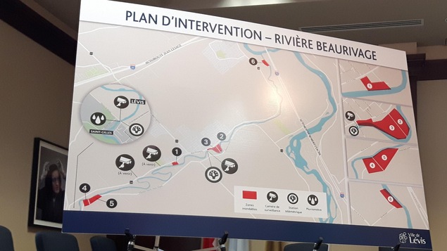 La Ville de Lévis a présenté ses mesures de surveillance de la rivière Beaurivage.
La Ville de Lévis a présenté ses mesures de surveillance de la rivière Beaurivage.