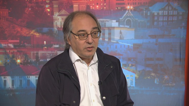 Le professeur de l'UQAC Michel Roche