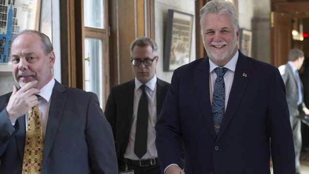 Jean-Louis Dufresne (à gauche) et Philippe Couillard (à droite) Jean-Louis Dufresne (à gauche) et Philippe Couillard (à droite)