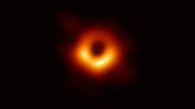 Le trou noir au centre de la galaxie Messier 87