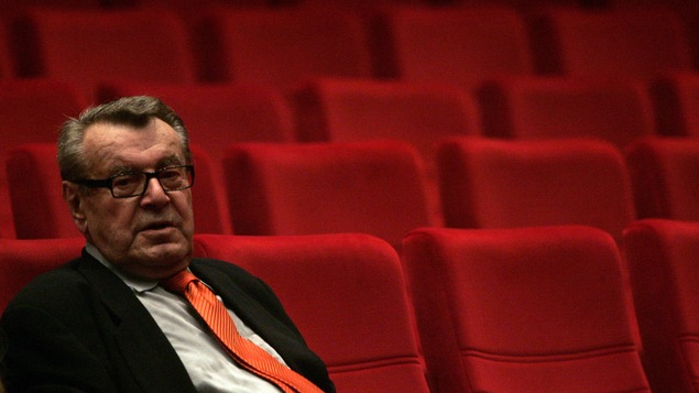 Le réalisateur tchèque, Milos Forman, participe à la cérémonie d’ouverture du 44e festival international du film de Karlovy Vary, en juillet 2009. Le réalisateur tchèque, Milos Forman, participe à la cérémonie d’ouverture du 44e festival international du film de Karlovy Vary, en juillet 2009.
