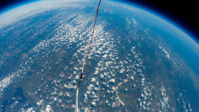 Vue aérienne d'une sonde lancée par le groupe Nanikana-Aérospace.