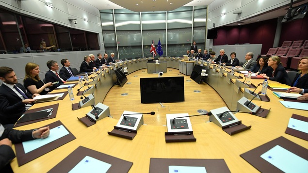 Les négociations sont entamées entre Londres et l'Union européenne en vue d'une sortie du Royaume-Uni de l'UE. Les négociations sont entamées entre Londres et l'Union européenne en vue d'une sortie du Royaume-Uni de l'UE.