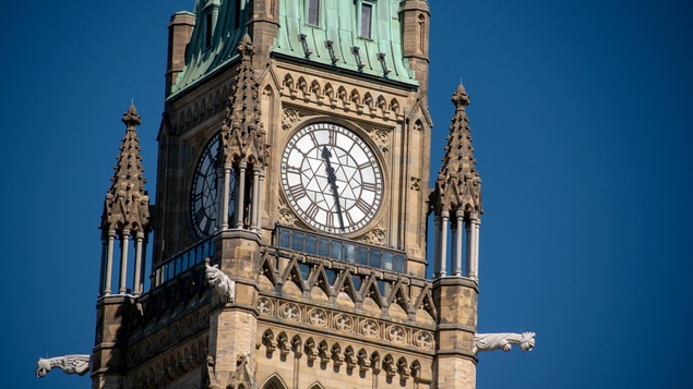 Photo de la la tour de la Paix du Parlement à Ottawa.
