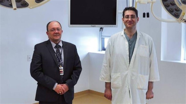 Paul Fortin, lorsqu'il était directeur général du Centre de santé et des services sociaux des Aurores-Boréales, et le Dr Issam El-Haddad Paul Fortin, lorsqu'il était directeur général du Centre de santé et des services sociaux des Aurores-Boréales, et le Dr Issam El-Haddad