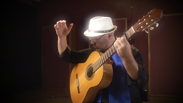 Le manitobain Philippe Meunier, guitariste de flamenco