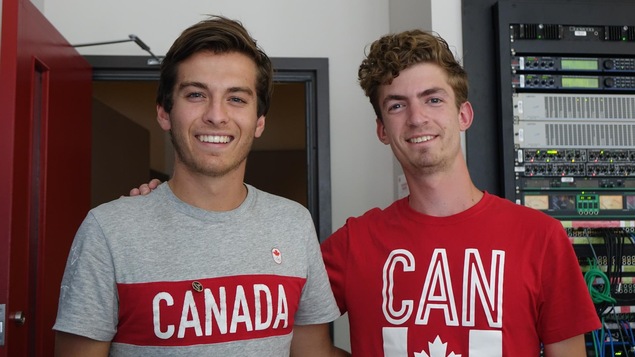 Philippe Roberge et Ori Nevares ont fait un arrêt dans les studios de Radio-Canada à Ottawa. Philippe Roberge et Ori Nevares ont fait un arrêt dans les studios de Radio-Canada à Ottawa.
