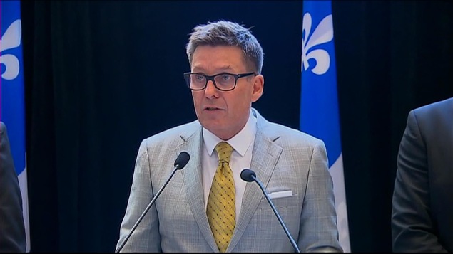 Le président du Conseil du Trésor du Québec, Pierre Moreau Le président du Conseil du Trésor du Québec, Pierre Moreau