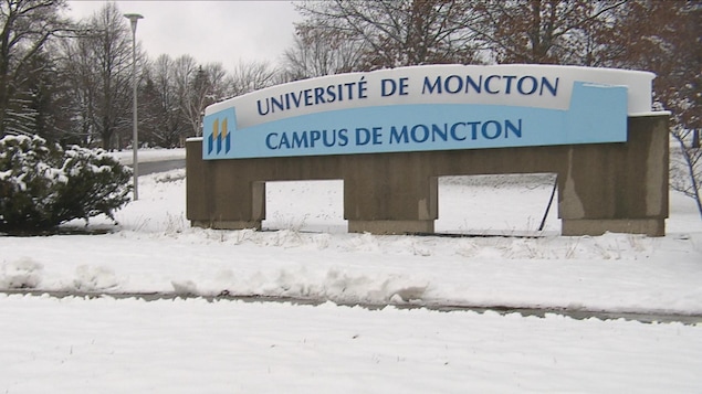 Affiche de l'Université de Moncton