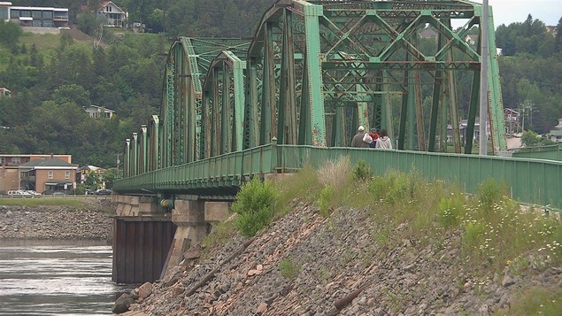 Le pont Sainte-Anne