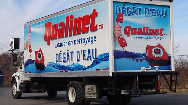 Un camion de l'entreprise Qualinet