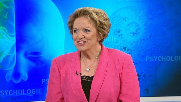 La psychologue Rose-Marie Charest en entrevue dans notre studio au RDI.