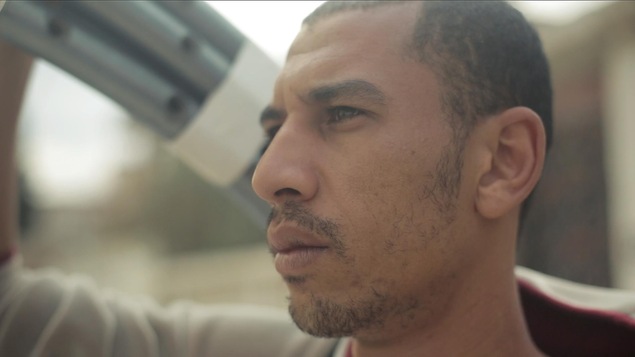 Mohamed Dhiaa Gharbi dans le documentaire « Rue de la Victoire » Mohamed Dhiaa Gharbi dans le documentaire « Rue de la Victoire »