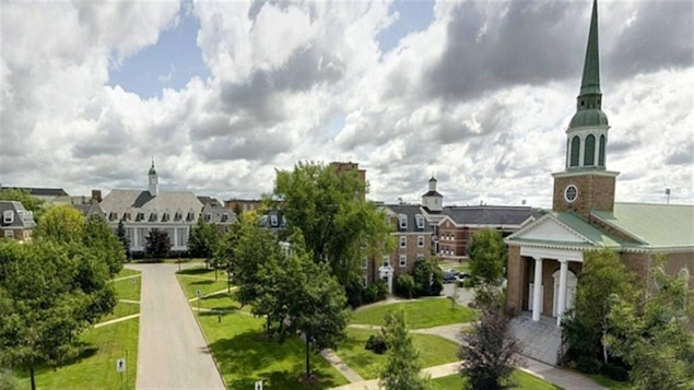 Le campus de l'Université Saint-François-Xavier à Antigonish en Nouvelle-Écosse Le campus de l'Université Saint-François-Xavier à Antigonish en Nouvelle-Écosse