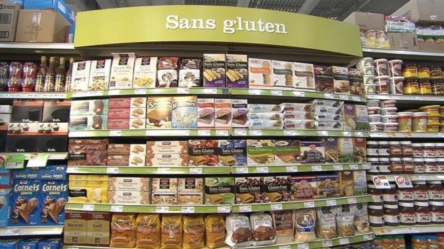 Étalage de produits dans gluten.Épicerie spécialisée.