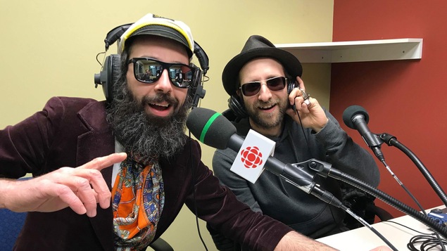 Les humoristes Paul Sèxe et Tony Légal en entrevue dans nos studios de Val-d'Or.