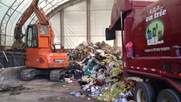 Près de 6200 tonnes de déchets transitent chaque année par le centre de valorisation du Témiscamingue situé à Fabre.