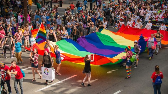 Défilé de la fierté à Calgary en 2017