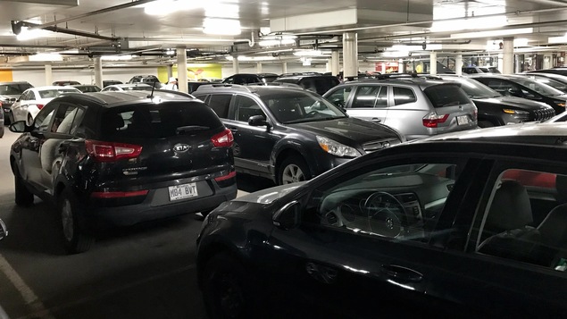 Le stationnement sous-terrain du marché Jean-Talon compte 340 places sur deux étages.