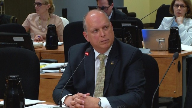 Le député péquiste Stéphane Bergeron devant la commission Chamberland Le député péquiste Stéphane Bergeron devant la commission Chamberland