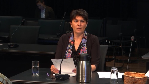 Suzy Basile, professeure à l’École des études autochtones de l’Université du Québec en Abitibi-Témiscamingue Suzy Basile, professeure à l’École des études autochtones de l’Université du Québec en Abitibi-Témiscamingue