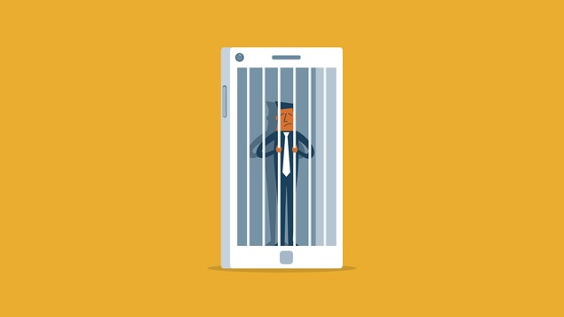 Une image montrant un téléphone intelligent dans lequel se tient un personnage qui s'agrippe à des barreaux de prison.