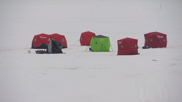Des tentes sur La Baie des Ha! Ha!