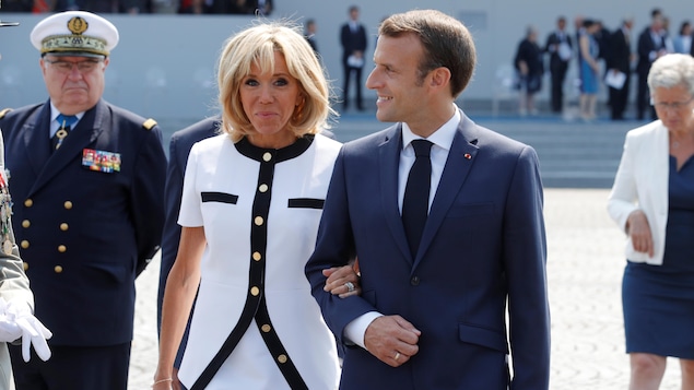 Le président, Emmanuel Macron, et sa femme, Brigitte, à la suite du traditionnel défilé militaire du 14 Juillet.