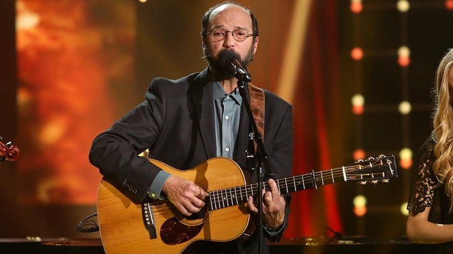Michel Rivard à la guitare