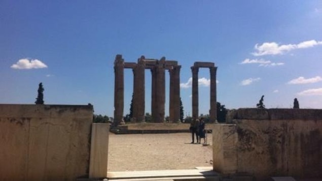 Le temple de Zeus olympien, aussi connu sous le nom d’Olympiéion Le temple de Zeus olympien, aussi connu sous le nom d’Olympiéion