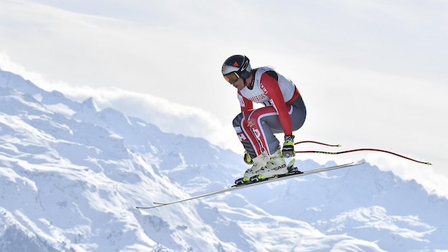 Erik Guay lors de la descente de Saint-Moritz Erik Guay lors de la descente de Saint-Moritz
