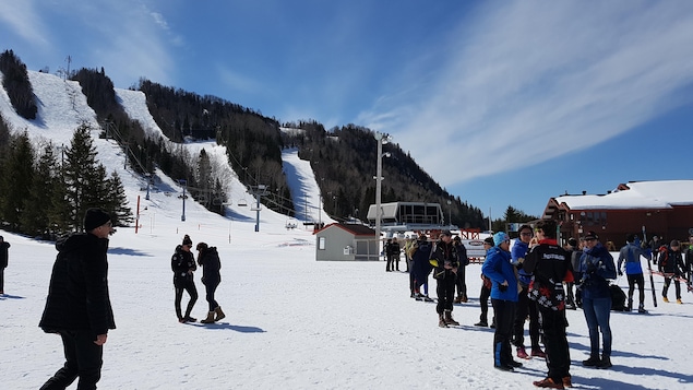 Pistes, chalet et remonte pente de la station de ski Val-Neigette Pistes, chalet et remonte pente de la station de ski Val-Neigette