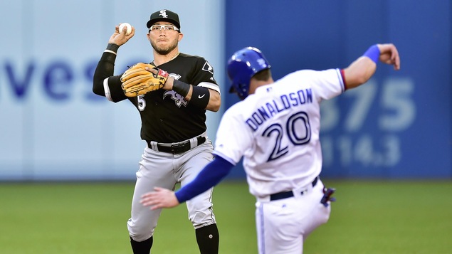 Josh Donaldson retiré au 2e but par Yolmer Sanchez. Josh Donaldson retiré au 2e but par Yolmer Sanchez.