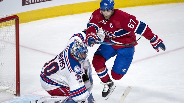 Max Pacioretty devant Henrik Lundqvist Max Pacioretty devant Henrik Lundqvist