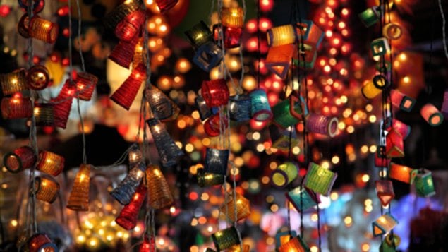 Marche-lumiere-noel Marche-lumiere-noel