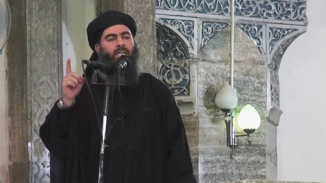 Le chef du « califat », Abou Bakr Al-Baghdad. Cette image est tirée d’une vidéo publiée samedi sur des sites djihadistes. Le chef du « califat », Abou Bakr Al-Baghdad. Cette image est tirée d’une vidéo publiée samedi sur des sites djihadistes.