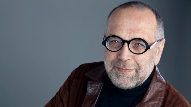 Michel Lacombe s'entretient avec Joseph Yvon Thériault