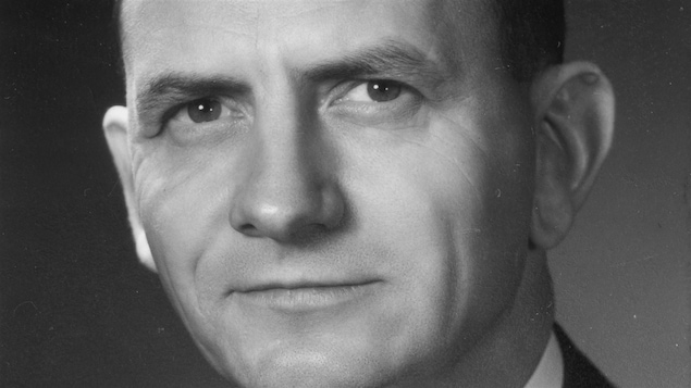 Jacques Lambert, directeur de la station de Radio-Canada à Chicoutimi en 1967
