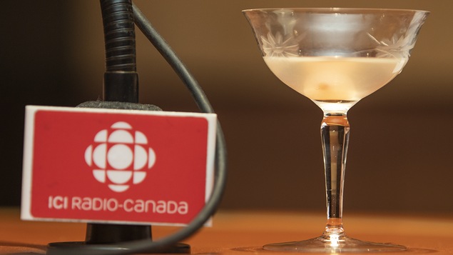 Un verre de martini.