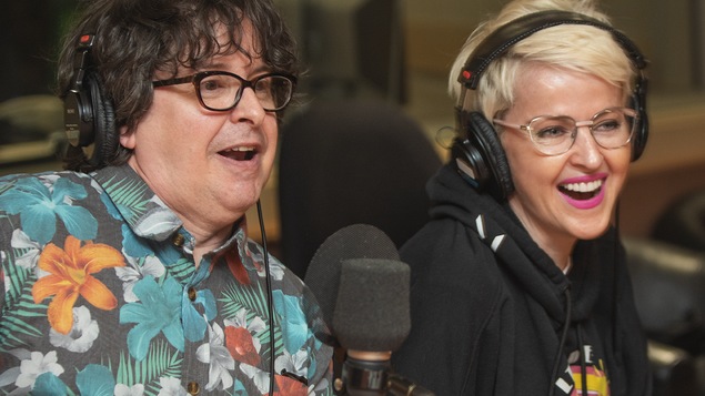 Yves P. Pelletier et Geneviève Borne au micro de Stéphan Bureau.