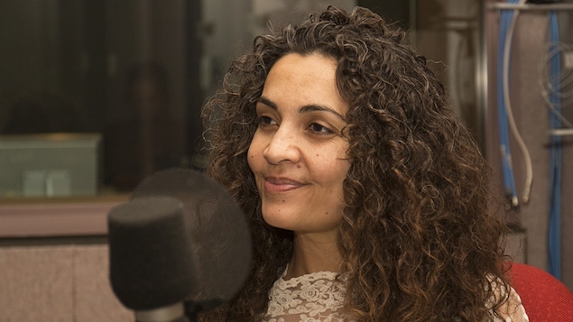 Yara El-Ghadban au studio 30 de Radio-Canada, à Montréal, en décembre 2017