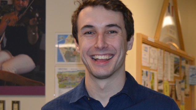 Chad Comeau, traducteur et concepteur de jeux vidéos.